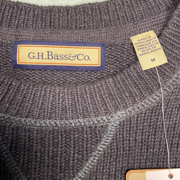 NEW G.H. bass & co sweater - Picture 3 of 5